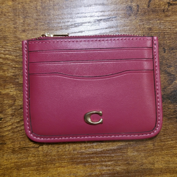 Coach Handbags - Coach Refined Calf Leather Zip Card Case In Hyacinth Rare